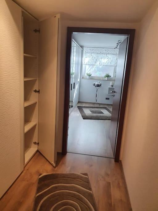 Zentrale Messe/Ferien Whg Mit Garten & Parkplatz Ratingen Dış mekan fotoğraf