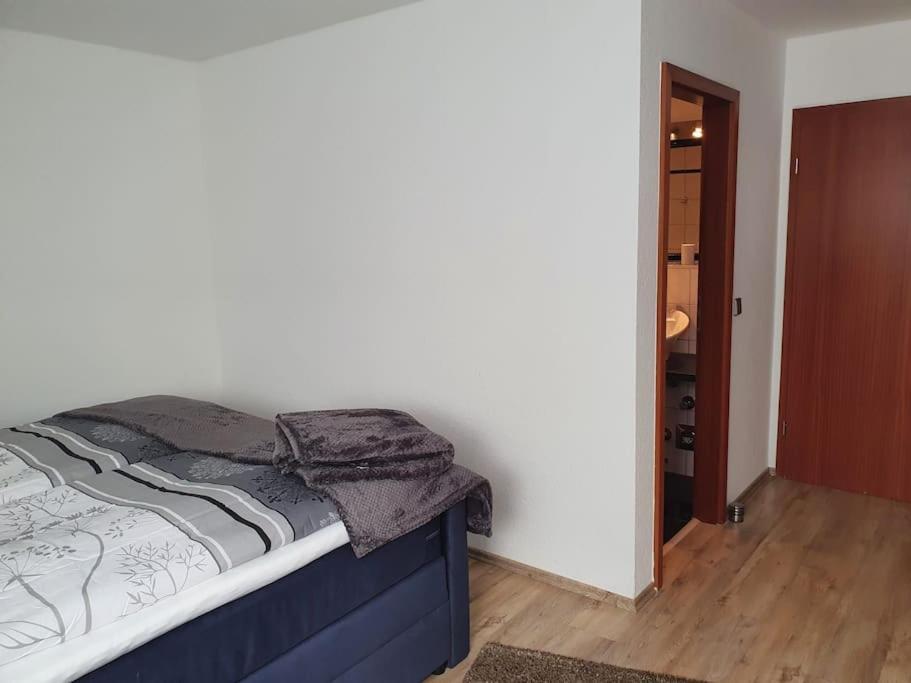 Zentrale Messe/Ferien Whg Mit Garten & Parkplatz Ratingen Dış mekan fotoğraf